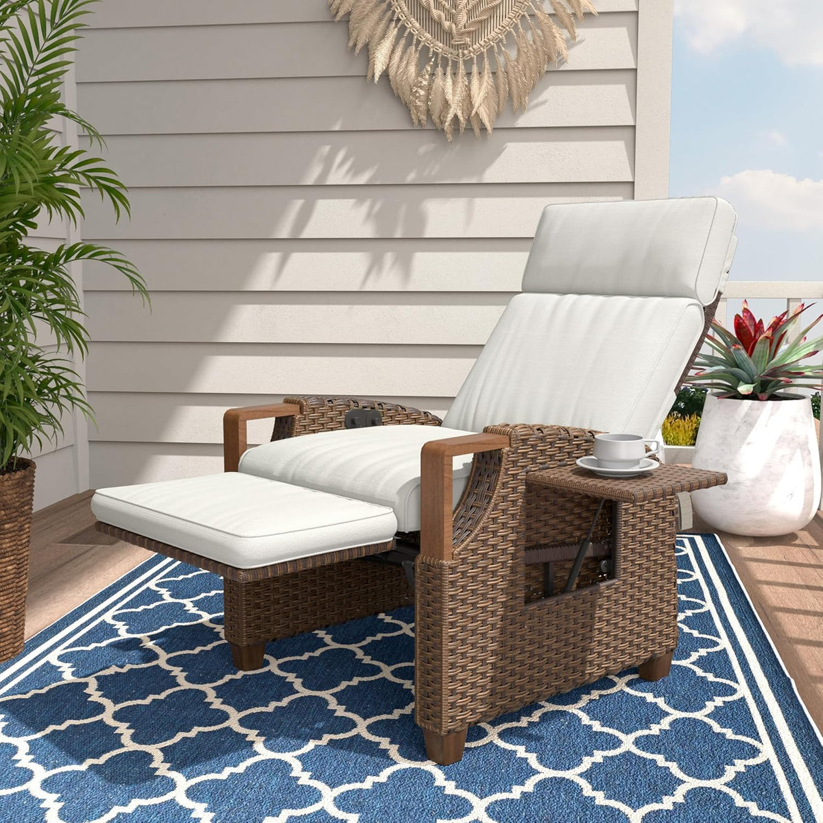 Grand patio Relaxliege Rattan Braun/Dunkelgrau, verstellbarer Liegesessel mit Sitzkissen & Beistelltisch, Garten & Terrasse